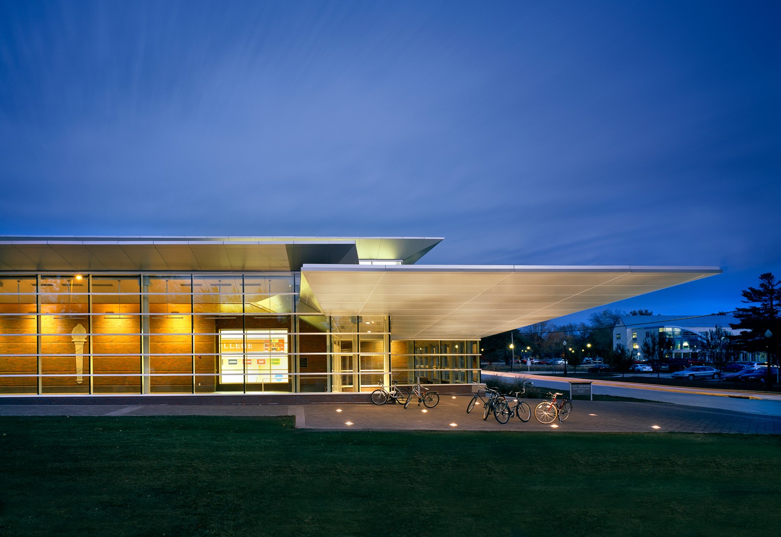 CHARLES BENSON BEAR '39 ATHLETIC CENTER, GRINNELL COLLEGE - CBB